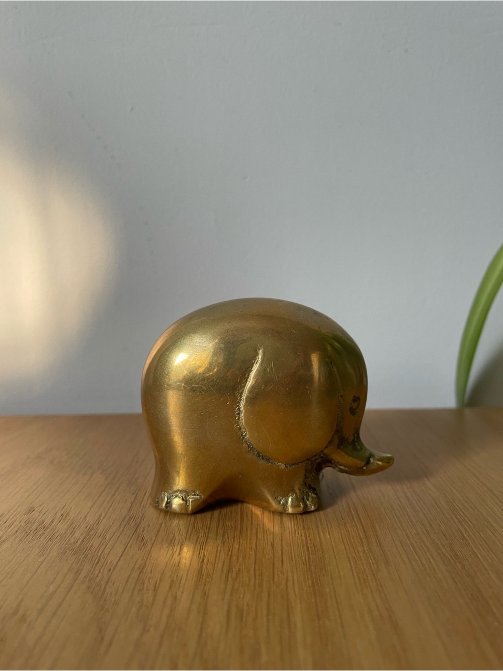 Vintage MCM Brass Elephant Figurine Paperweight Korea